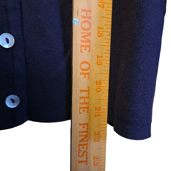 Y2K Joseph A Women Mother of Pearl Button Size Large Silk Blend Cardigan Sweater - Picture 7 of 8